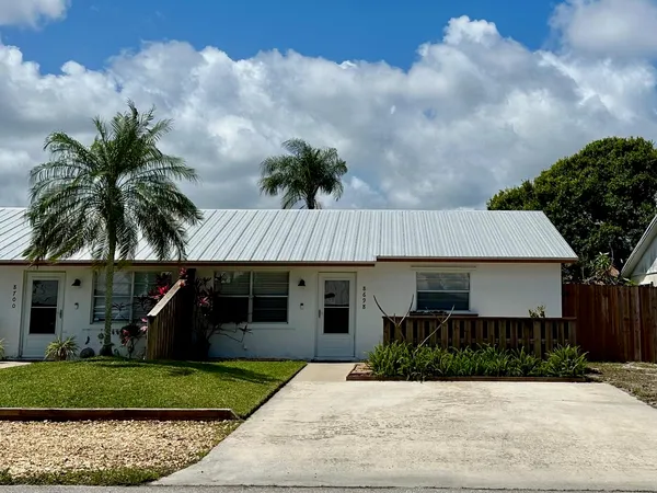 $2,000 | 8698 Southeast Hobe Ridge Avenue, Hobe Sound, FL 33455
