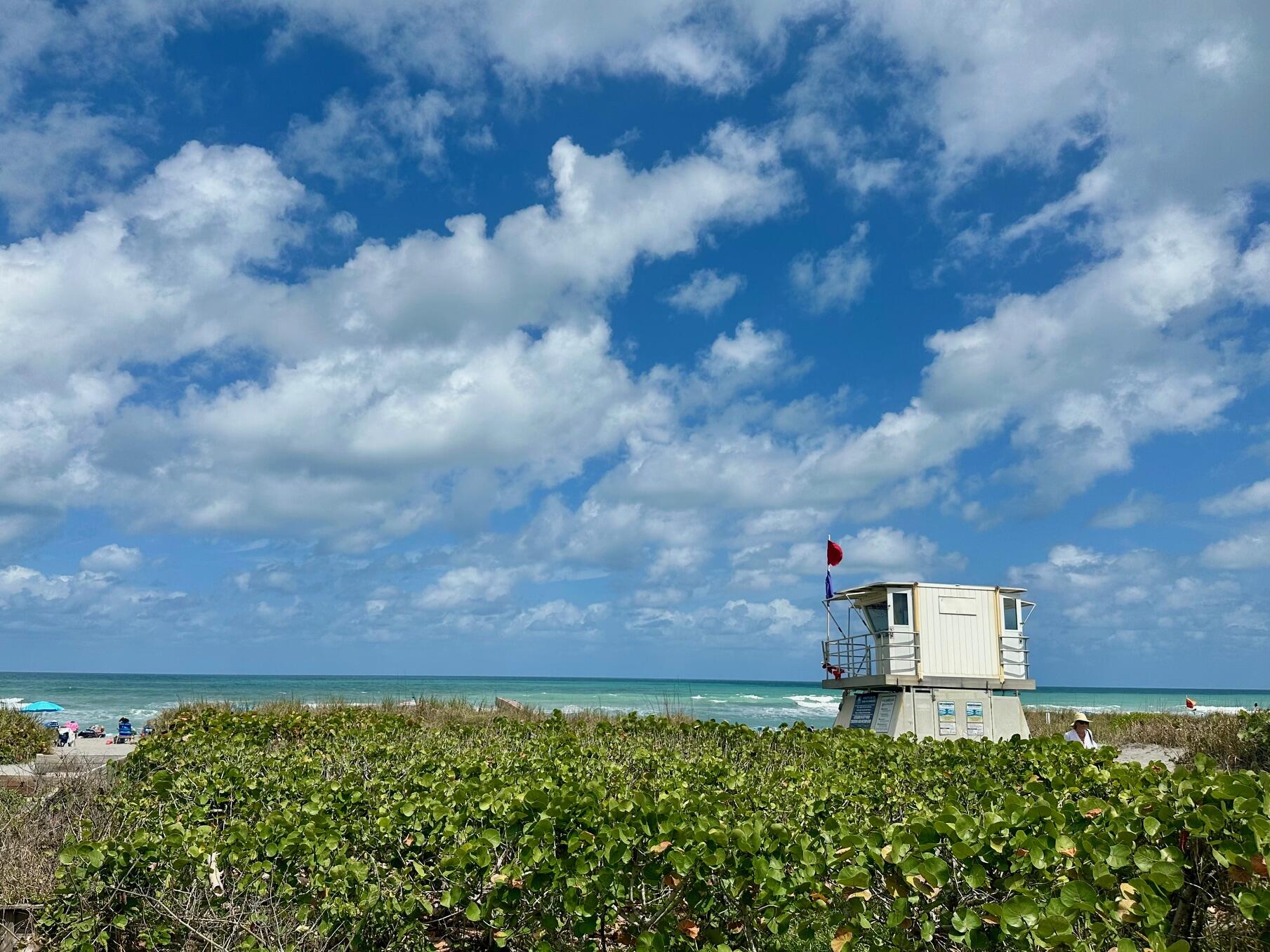 8698 Southeast Hobe Ridge Avenue Hobe Sound, FL 33455 - Photo 2 of 16 5 minutes from Hobe Sound Beach