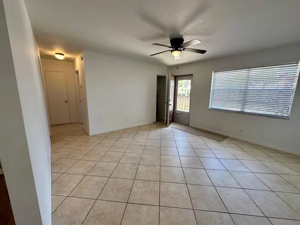$2,000 | 8698 Southeast Hobe Ridge Avenue, Hobe Sound, FL 33455