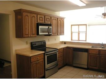12908 Maple Street Highland, IL 62249 - Photo 4 of 24 Gallery Image 4