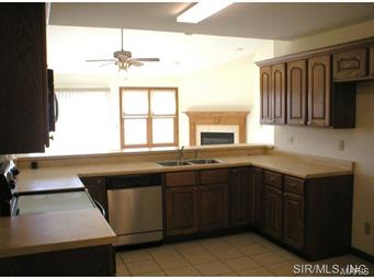 12908 Maple Street Highland, IL 62249 - Photo 6 of 24 Gallery Image 6