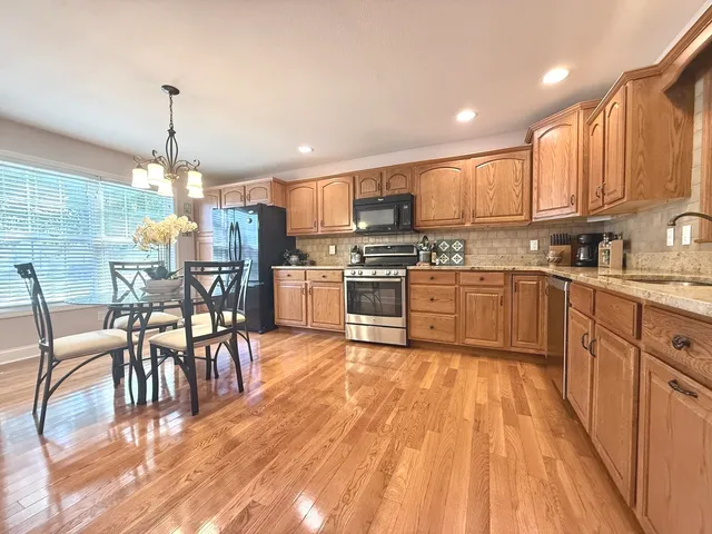 $350,000 | 1606 East Marc Trail, Urbana, IL 61802
