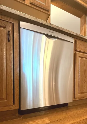 $350,000 | 1606 East Marc Trail, Urbana, IL 61802