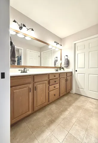 $350,000 | 1606 East Marc Trail, Urbana, IL 61802