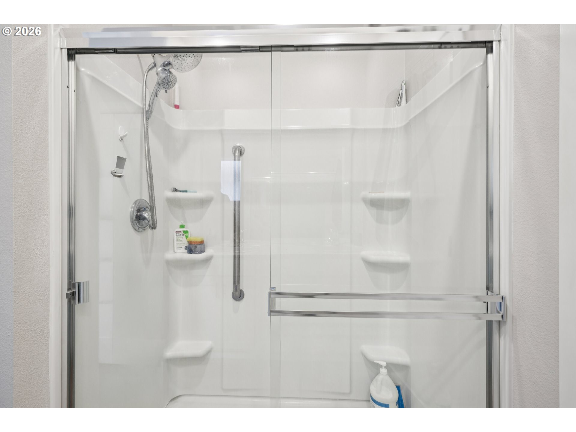 438 Greencrest Street Northeast Salem, OR 97301 - Photo 18 of 35