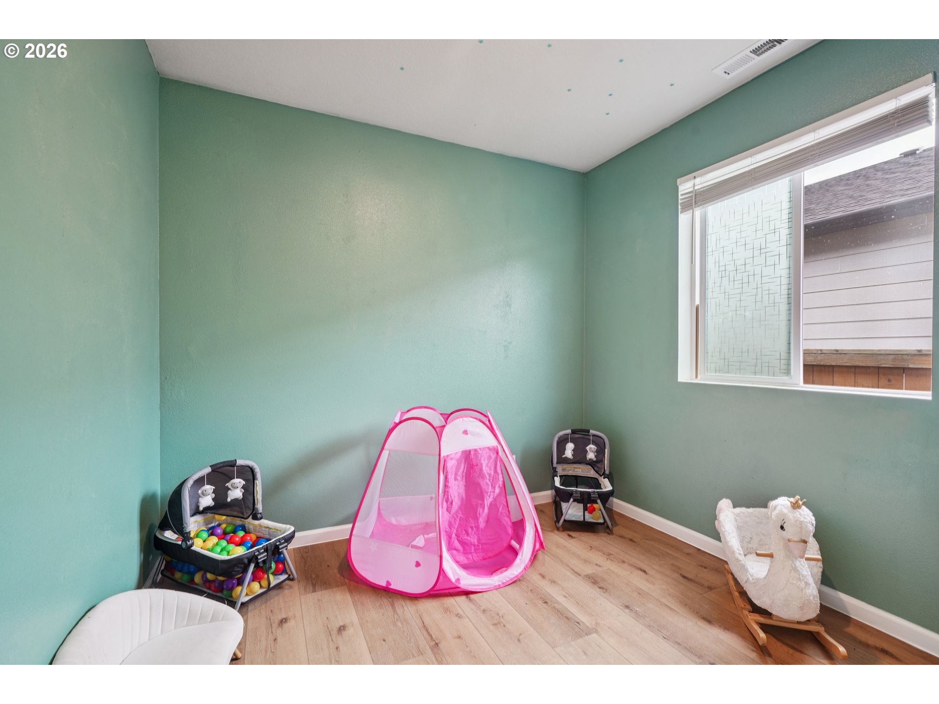 438 Greencrest Street Northeast Salem, OR 97301 - Photo 25 of 35