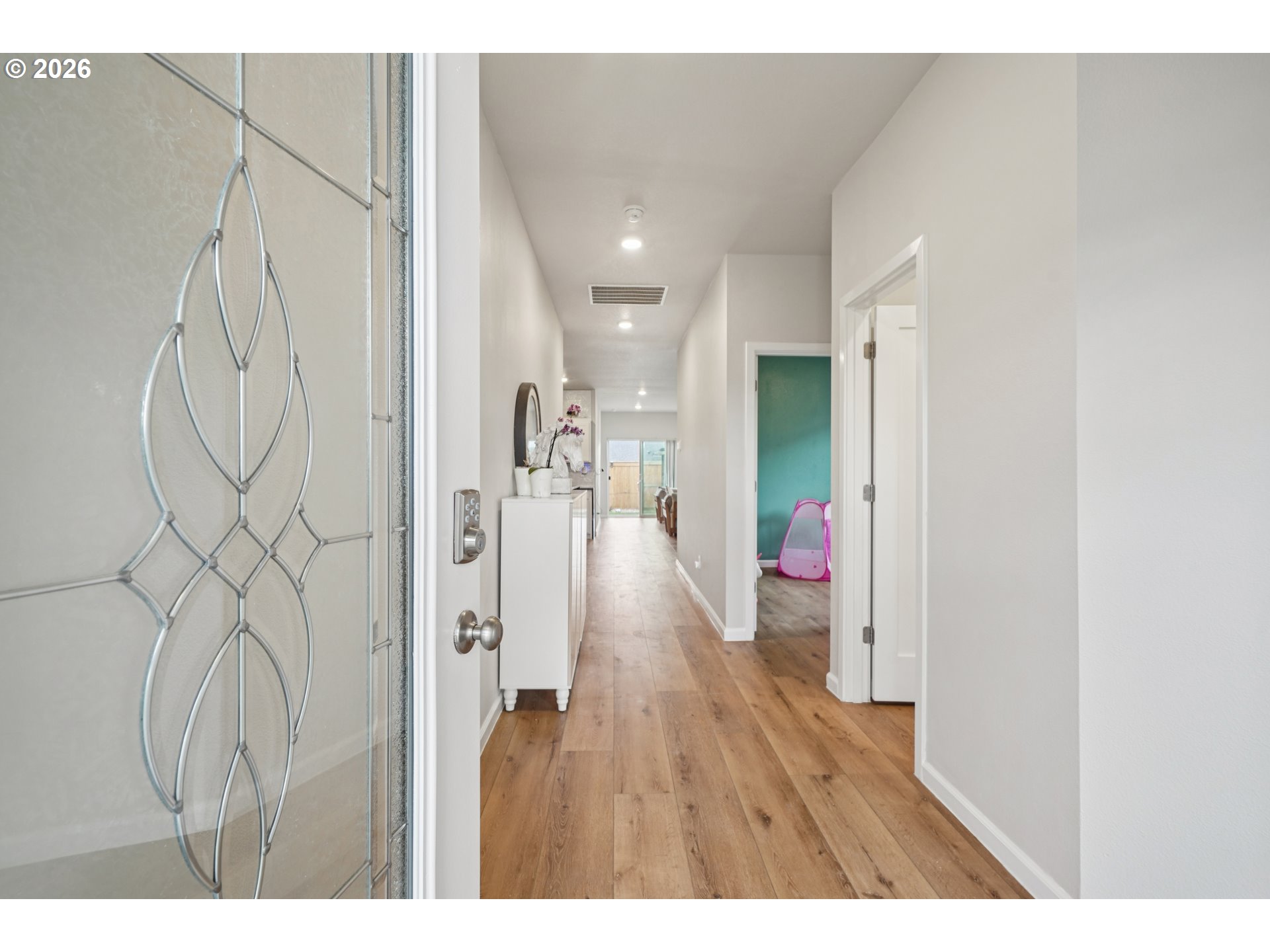 438 Greencrest Street Northeast Salem, OR 97301 - Photo 4 of 35