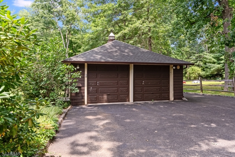 103 Kitchell Road Morristown, NJ 07960 - Photo 33 of 48