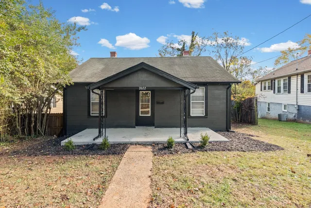 a house view with a outdoor space