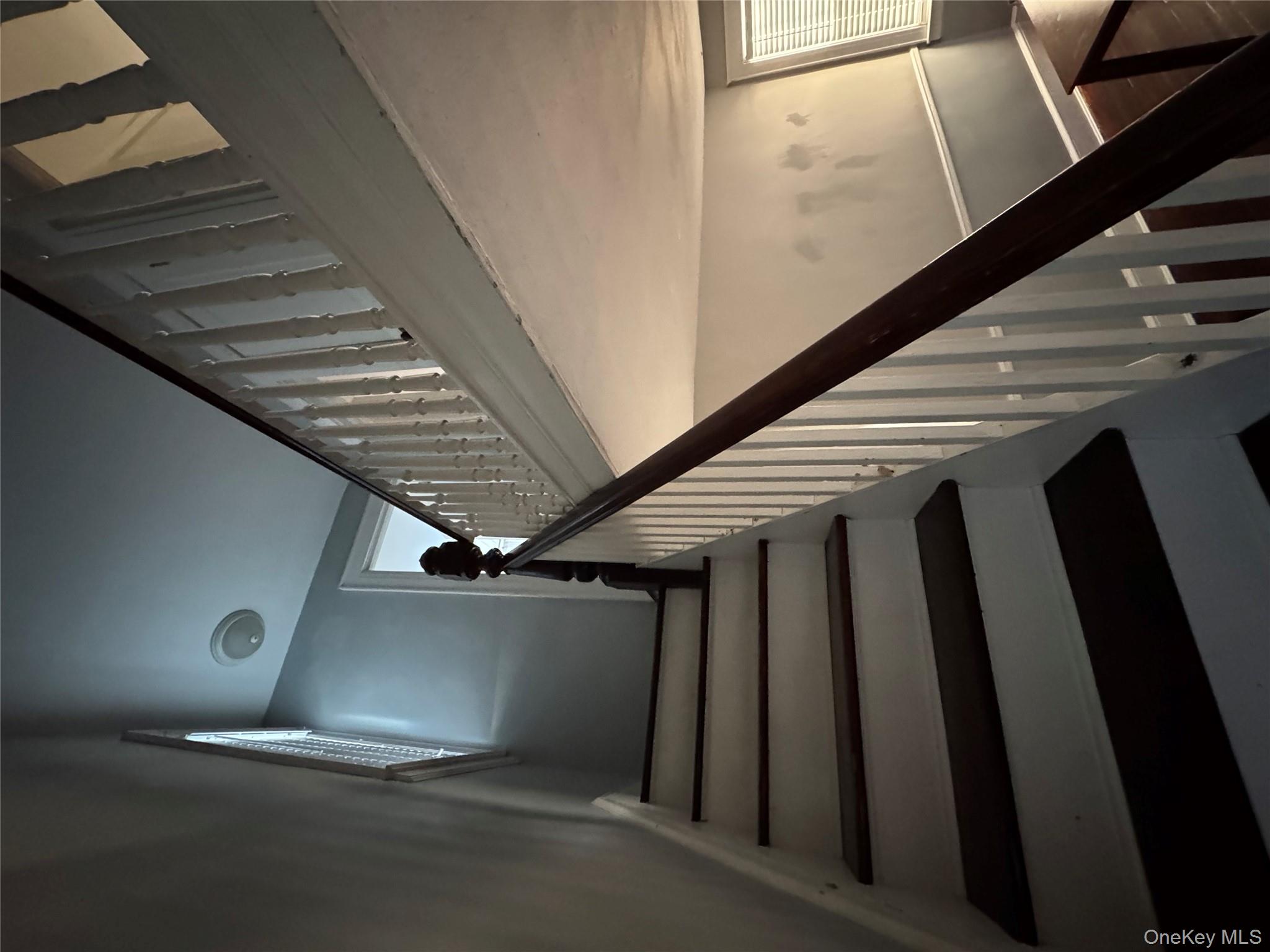 19 Hamilton Road Hempstead, NY 11550 - Photo 8 of 14 a view of entryway