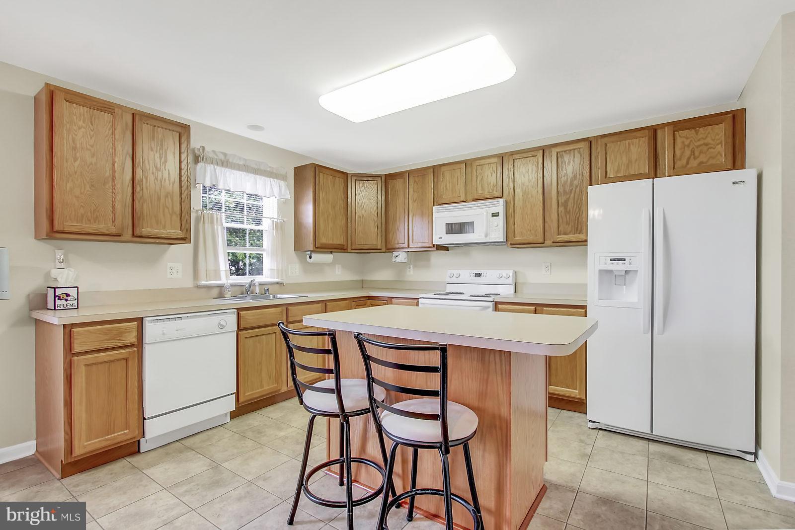 206 Seamaster Road Baltimore, MD 21221 - Photo 8 of 25 Gallery Image 8