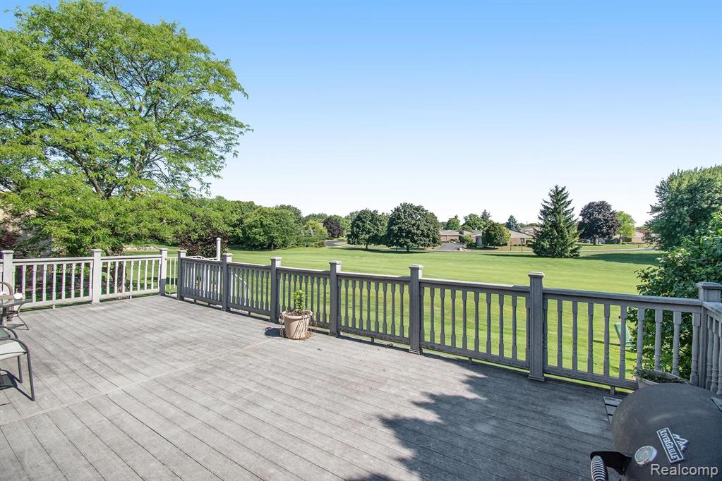 2106 St Andrews Drive Rochester Hills, MI 48309 - Photo 11 of 36