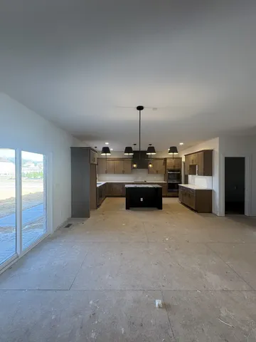 $809,900 | 370 Young Lane, Pleasant View, TN 37146