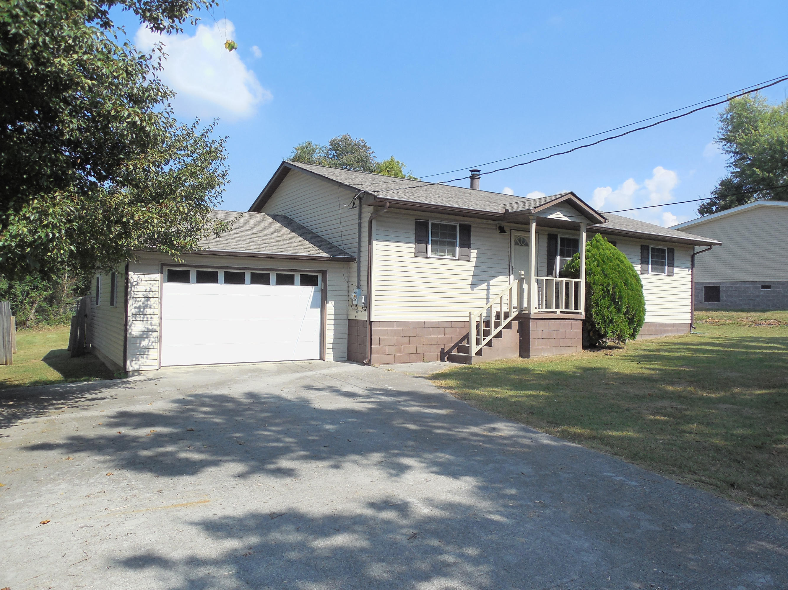 912 Olive Road Knoxville, TN 37934 - Photo 1 of 12 Front of home