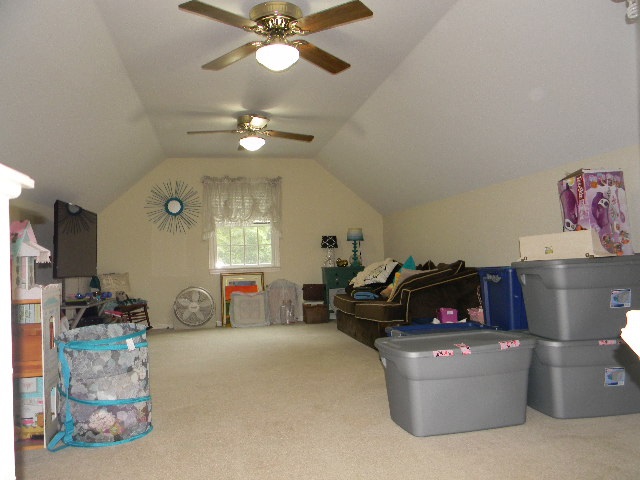 9925 Hogue Road Evansville, IN 47712 - Photo 22 of 36 Gallery Image 22
