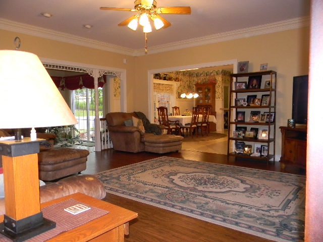 9925 Hogue Road Evansville, IN 47712 - Photo 5 of 36 Gallery Image 5