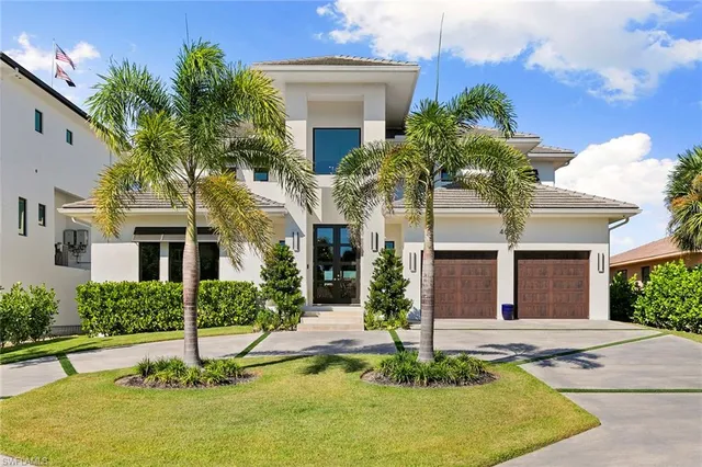 $7,750,000 | 469 Germain Avenue, Naples, FL 34108
