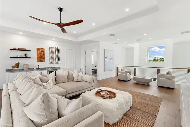 $7,750,000 | 469 Germain Avenue, Naples, FL 34108