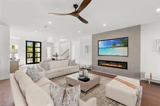 $7,750,000 | 469 Germain Avenue, Naples, FL 34108