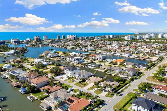 $7,750,000 | 469 Germain Avenue, Naples, FL 34108