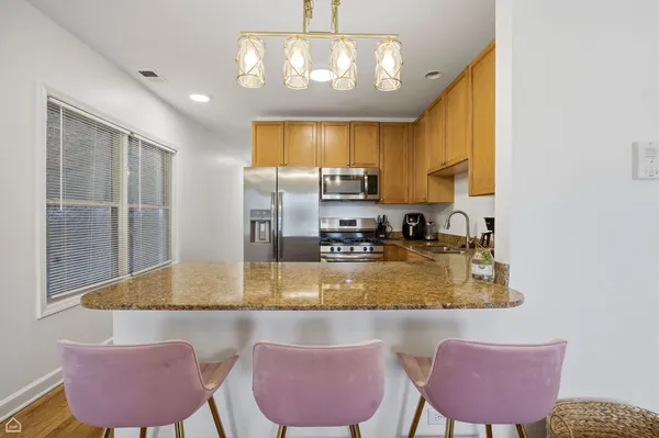 $290,000 | 2455 West Harrison Street, Unit 2, Chicago, IL 60612