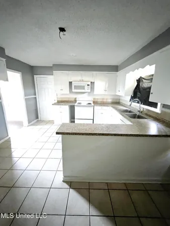 $109,000 | 460 West Northside Drive, Jackson, MS 39206