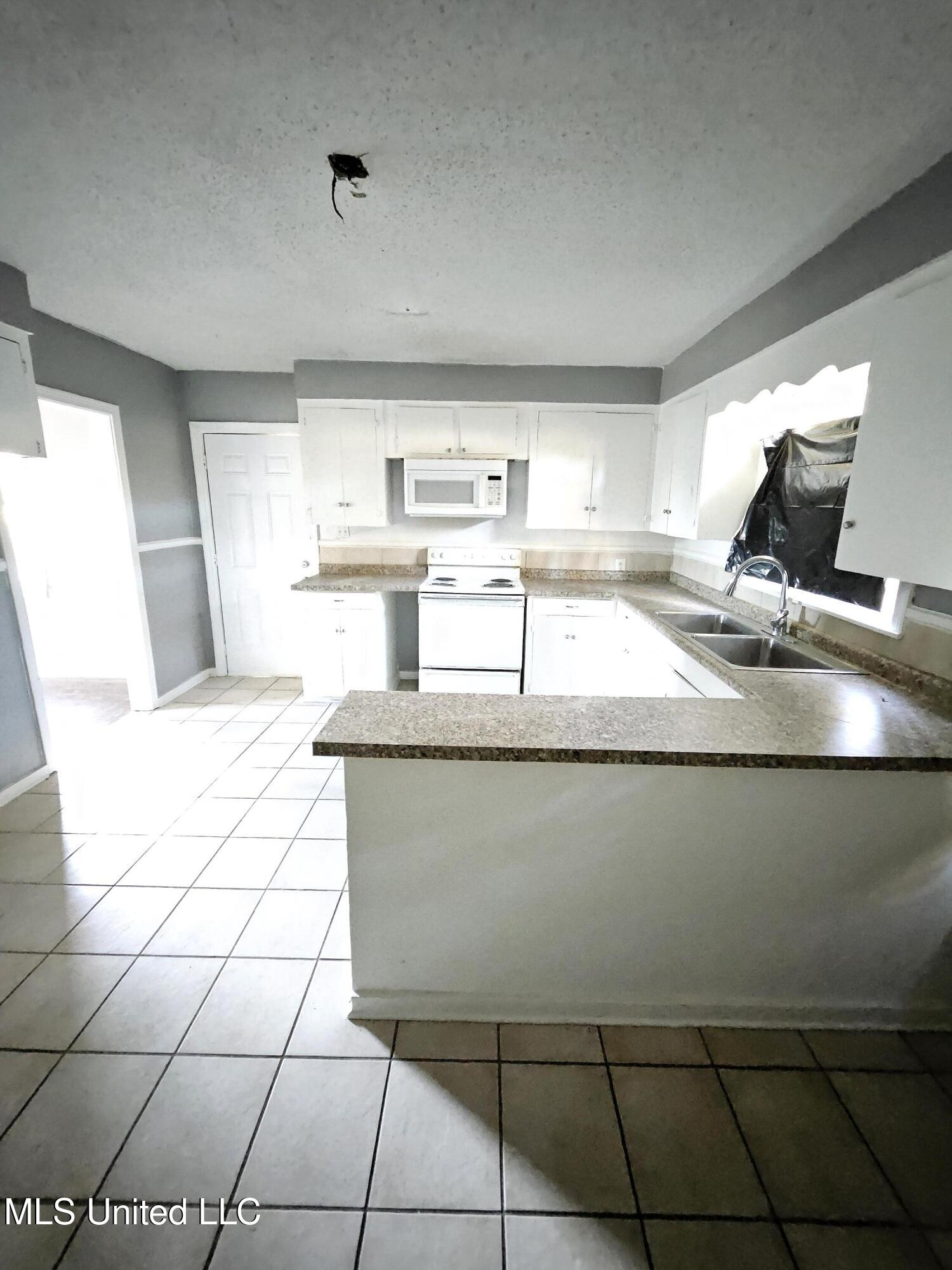 460 West Northside Drive Jackson, MS 39206 - Photo 12 of 20 16818