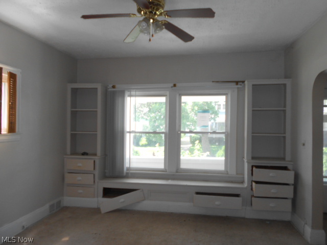 4695 Burleigh Road Cleveland, OH 44125 - Photo 4 of 11 Gallery Image 4