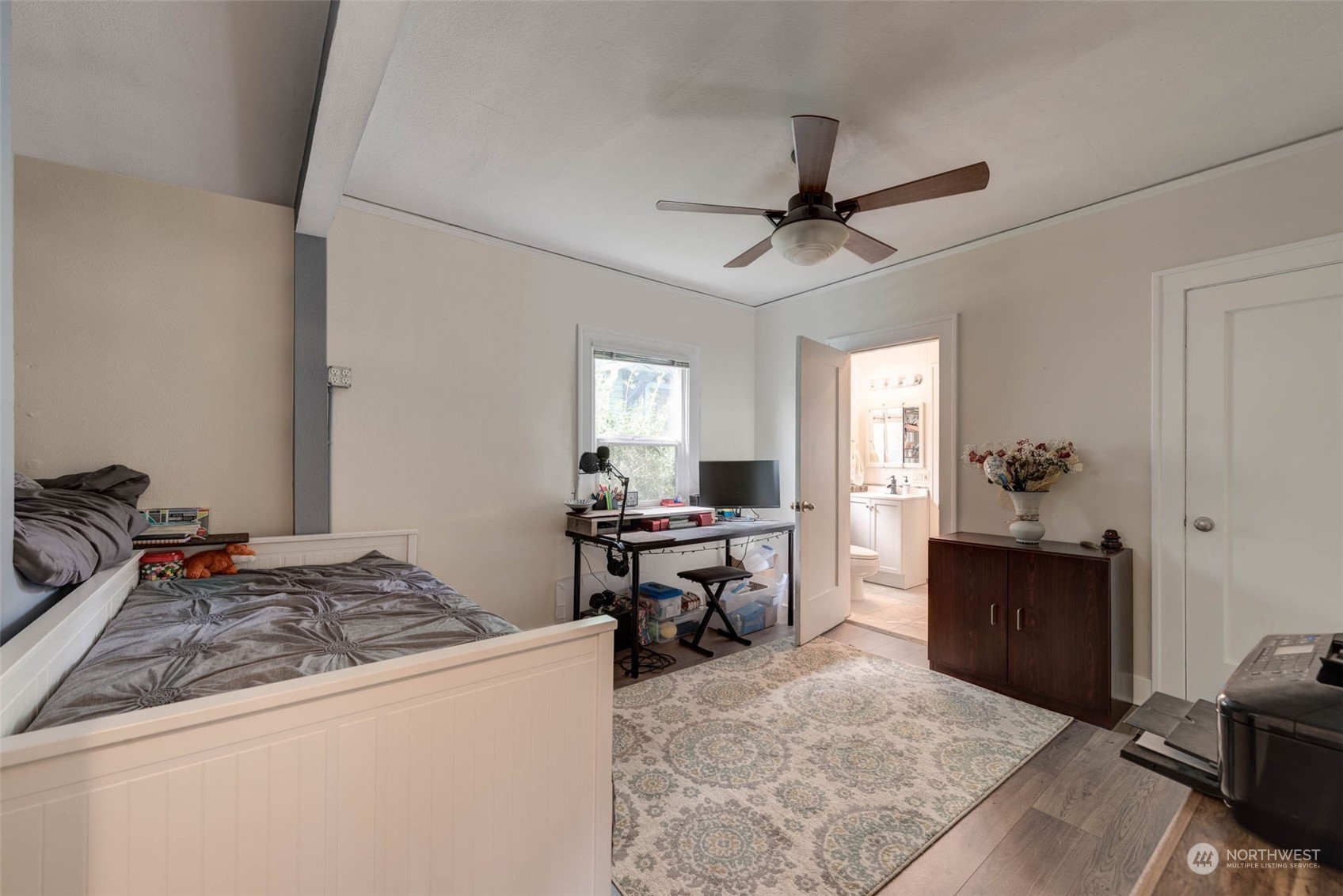 1709 Rainier Avenue Everett, WA 98201 - Photo 13 of 33 a view of a kitchen and living room