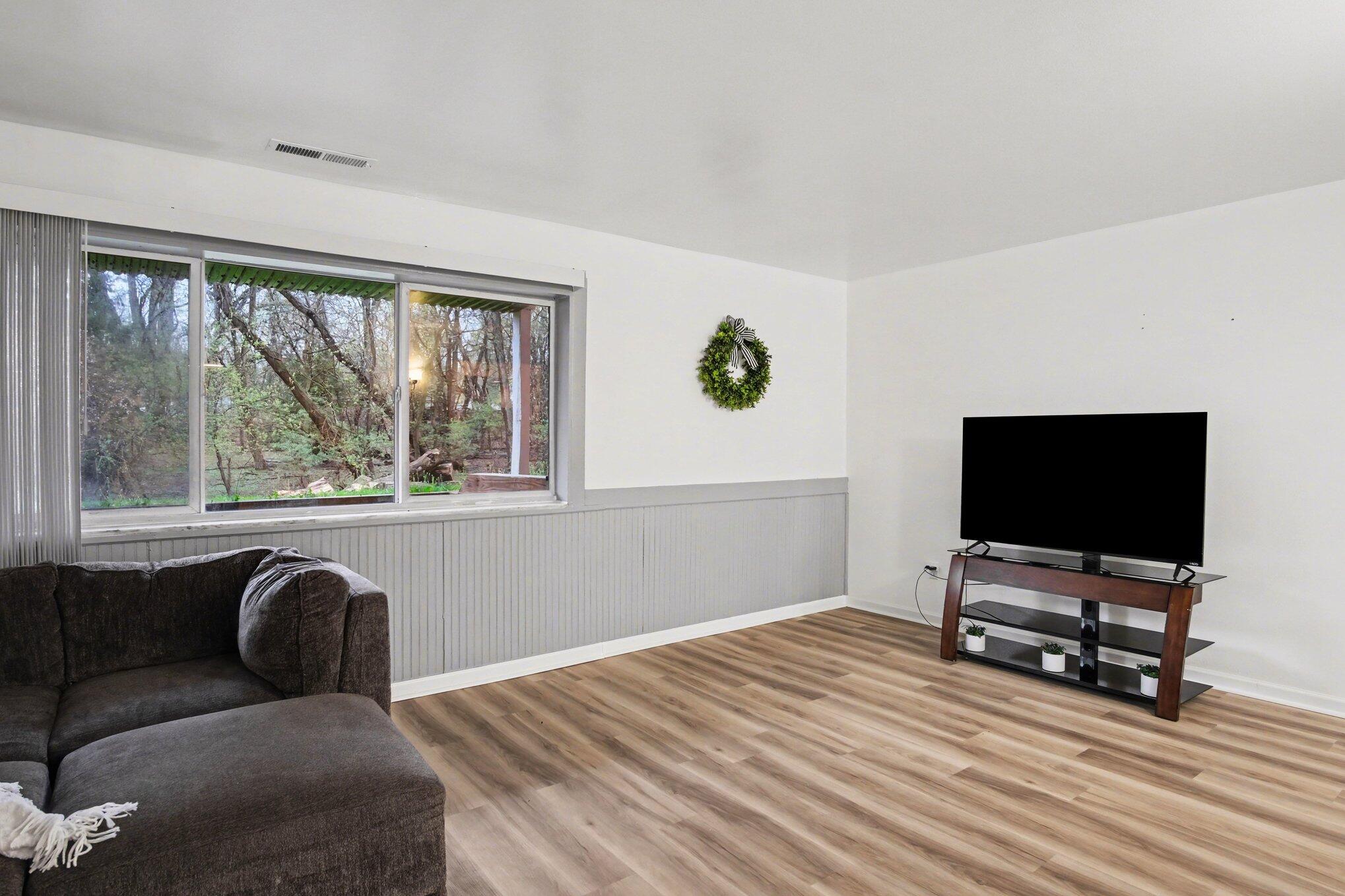 6712 Cascade Road Southeast, Unit 15 Grand Rapids, MI 49546 - Photo 6 of 17 006_file_3161
