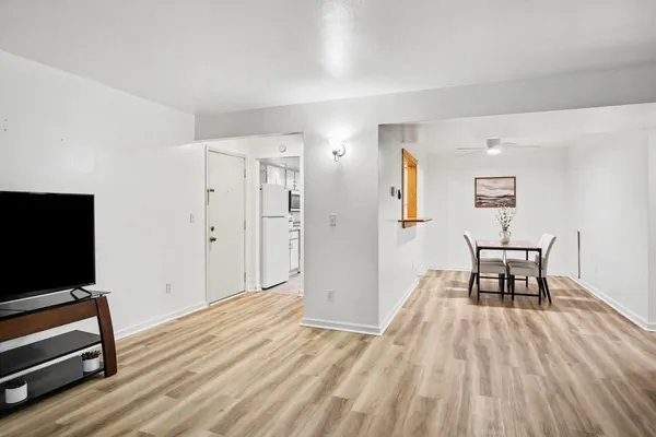 $174,900 | 6712 Cascade Road Southeast, Unit 15, Grand Rapids, MI 49546