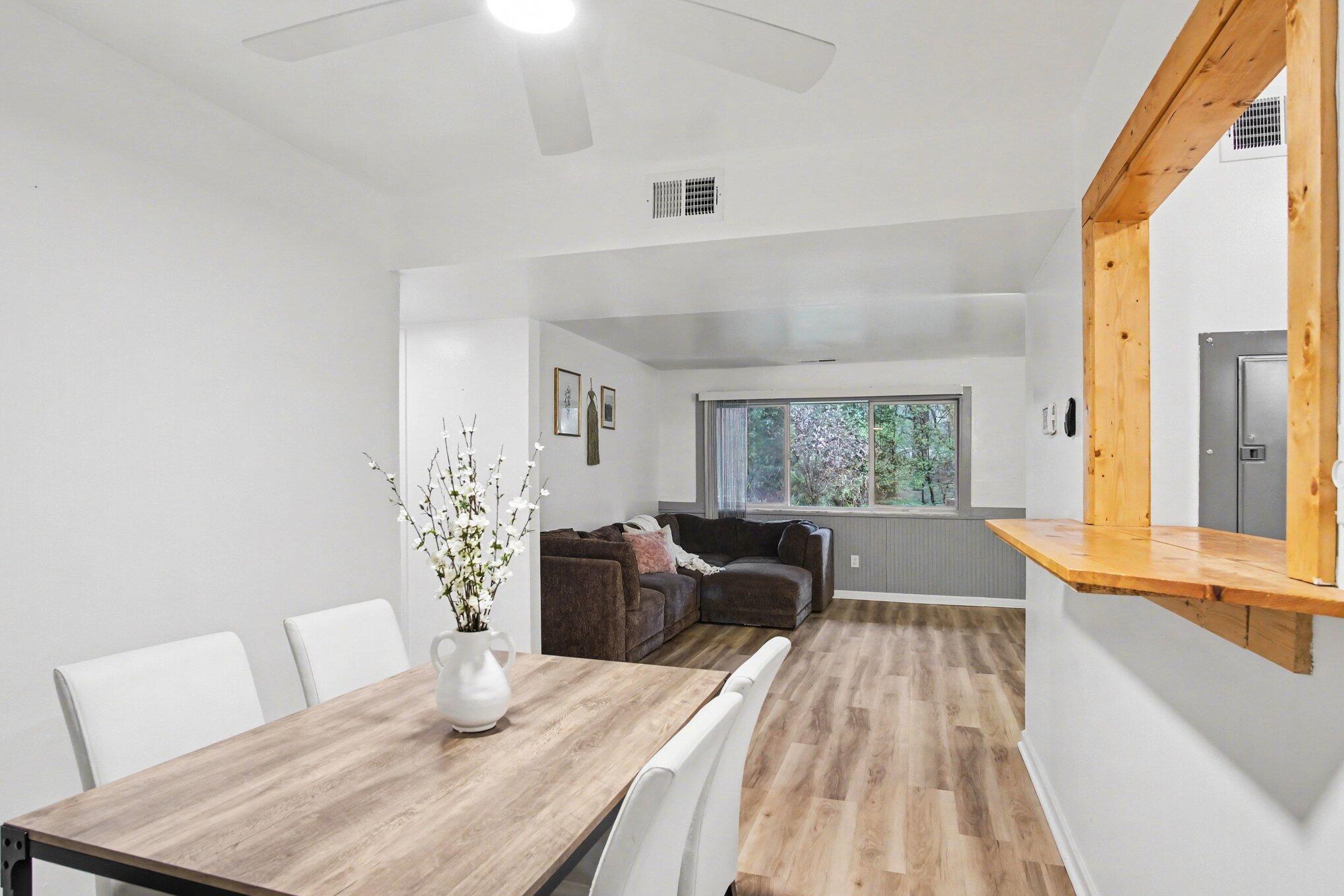 6712 Cascade Road Southeast, Unit 15 Grand Rapids, MI 49546 - Photo 9 of 17 009_file_6413