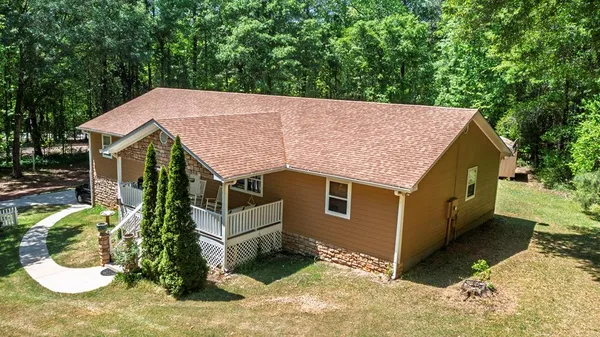 $475,000 | 6290 Highway 0054 Sharpsburg Ga 30277, Sharpsburg, GA 30277