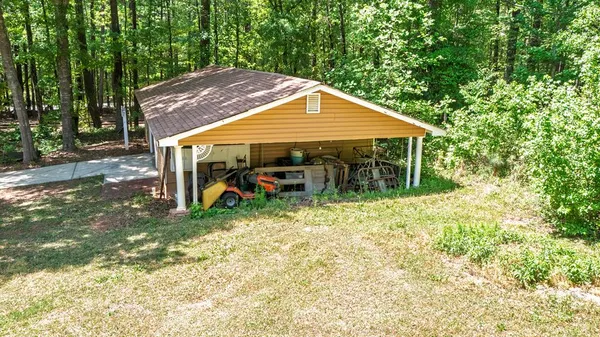 $475,000 | 6290 Highway 0054 Sharpsburg Ga 30277, Sharpsburg, GA 30277