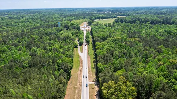 $475,000 | 6290 Highway 0054 Sharpsburg Ga 30277, Sharpsburg, GA 30277