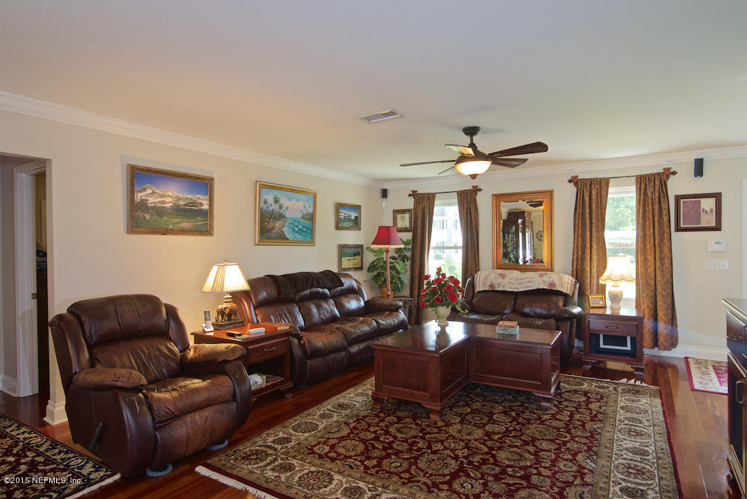3480 Thalia Road Jacksonville, FL 32250 - Photo 3 of 26 Living Room DSC_5957