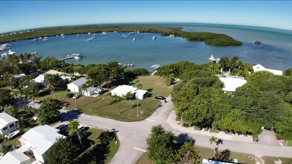 $2,000,000 | 180 Harborview Drive, Tavernier, FL 33070