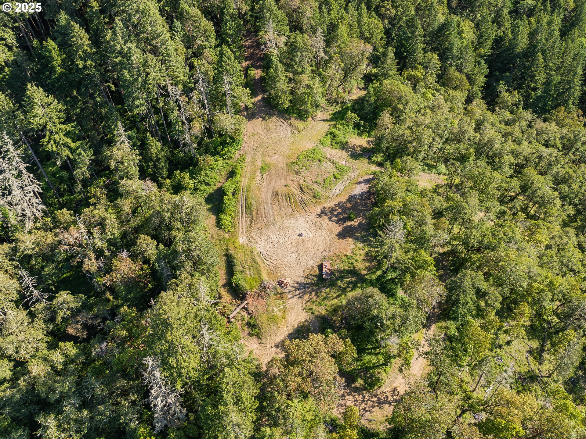 460 Huckleberry Mountain Lane Riddle, OR 97469 - Photo 30 of 34