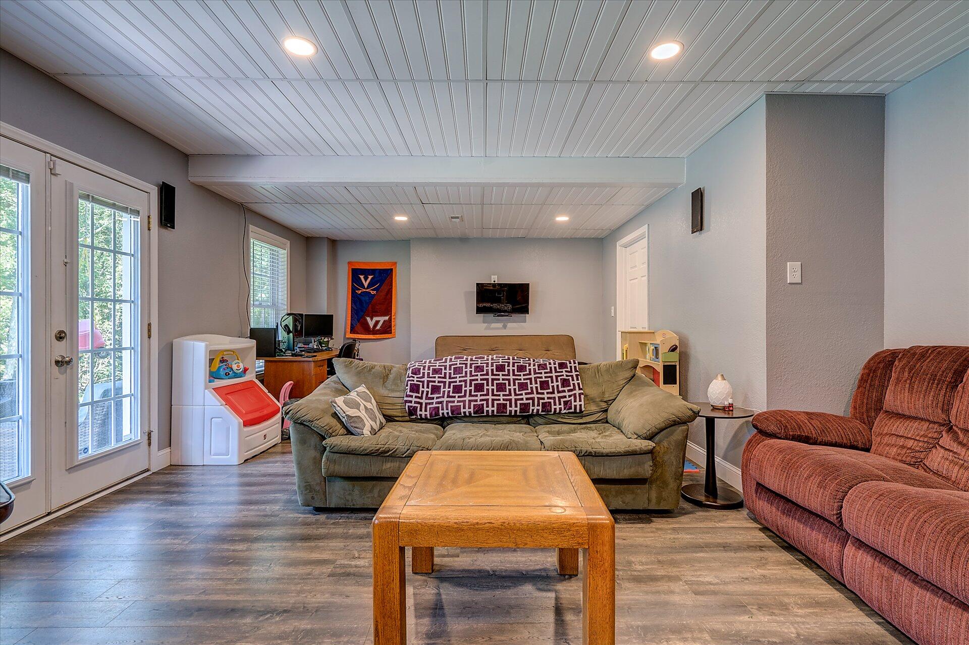 2838 Green Ridge Road Roanoke, VA 24019 - Photo 22 of 29 22-DSC00326_27_28_29_30