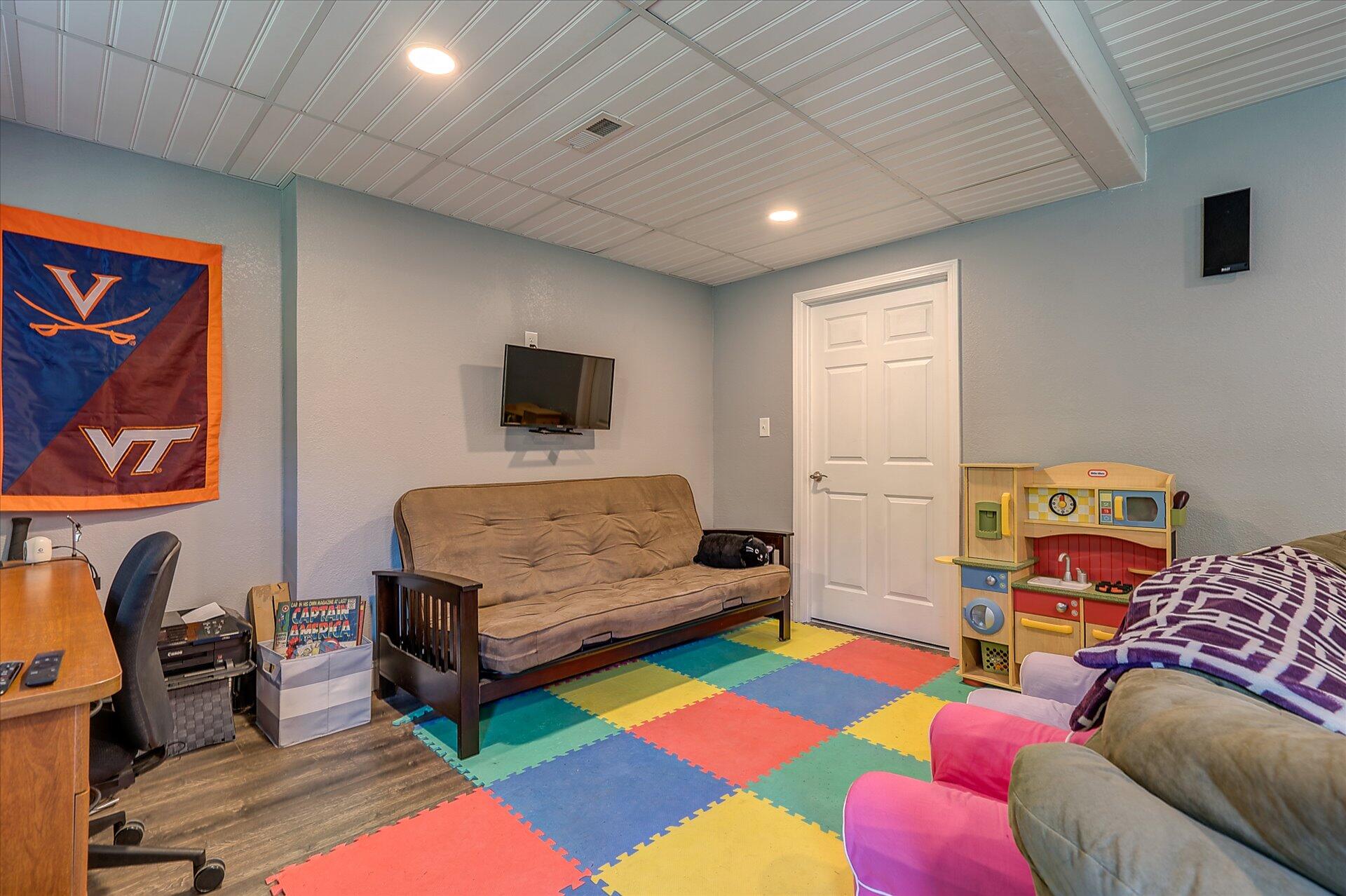 2838 Green Ridge Road Roanoke, VA 24019 - Photo 23 of 29 23-DSC00331_2_3_4_5