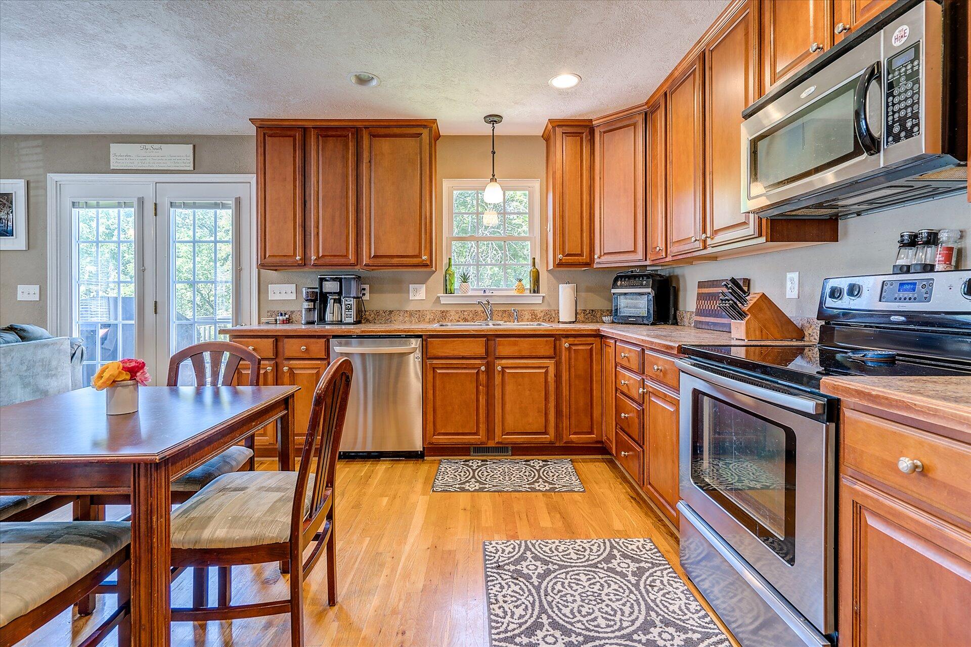 2838 Green Ridge Road Roanoke, VA 24019 - Photo 10 of 29 10-DSC00251_2_3_4_5