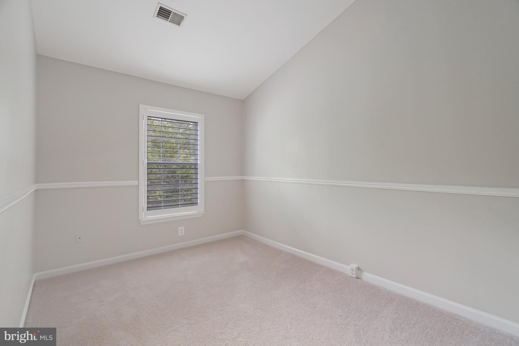 1220 Wild Hawthorn Way Reston, VA 20194 - Photo 23 of 52 Bedroom 3
