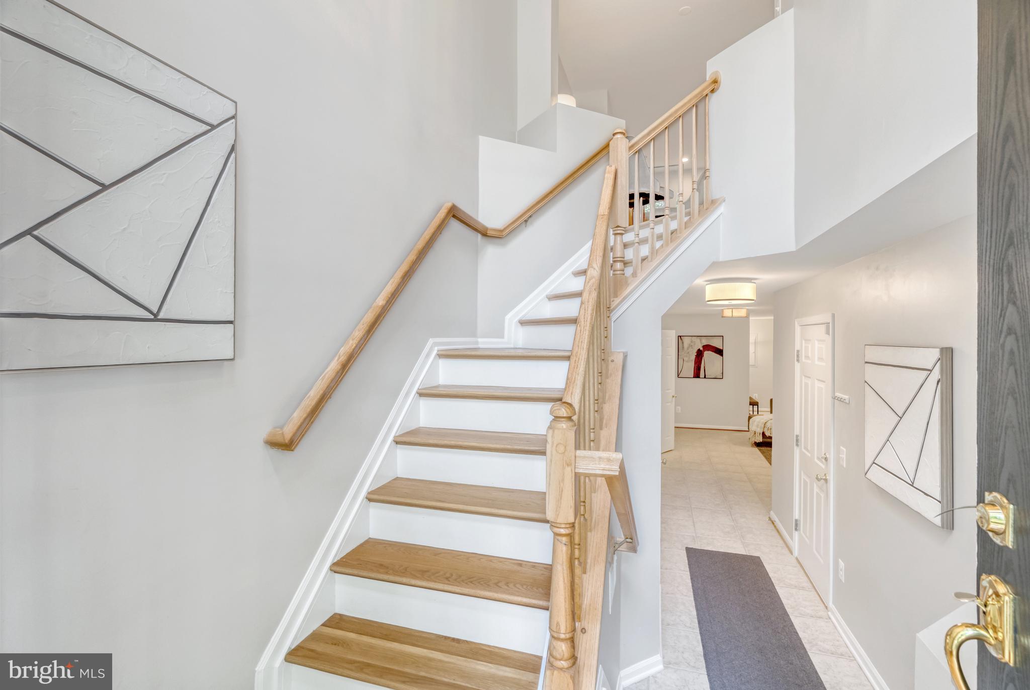 1220 Wild Hawthorn Way Reston, VA 20194 - Photo 3 of 52 2-Story Foyer
