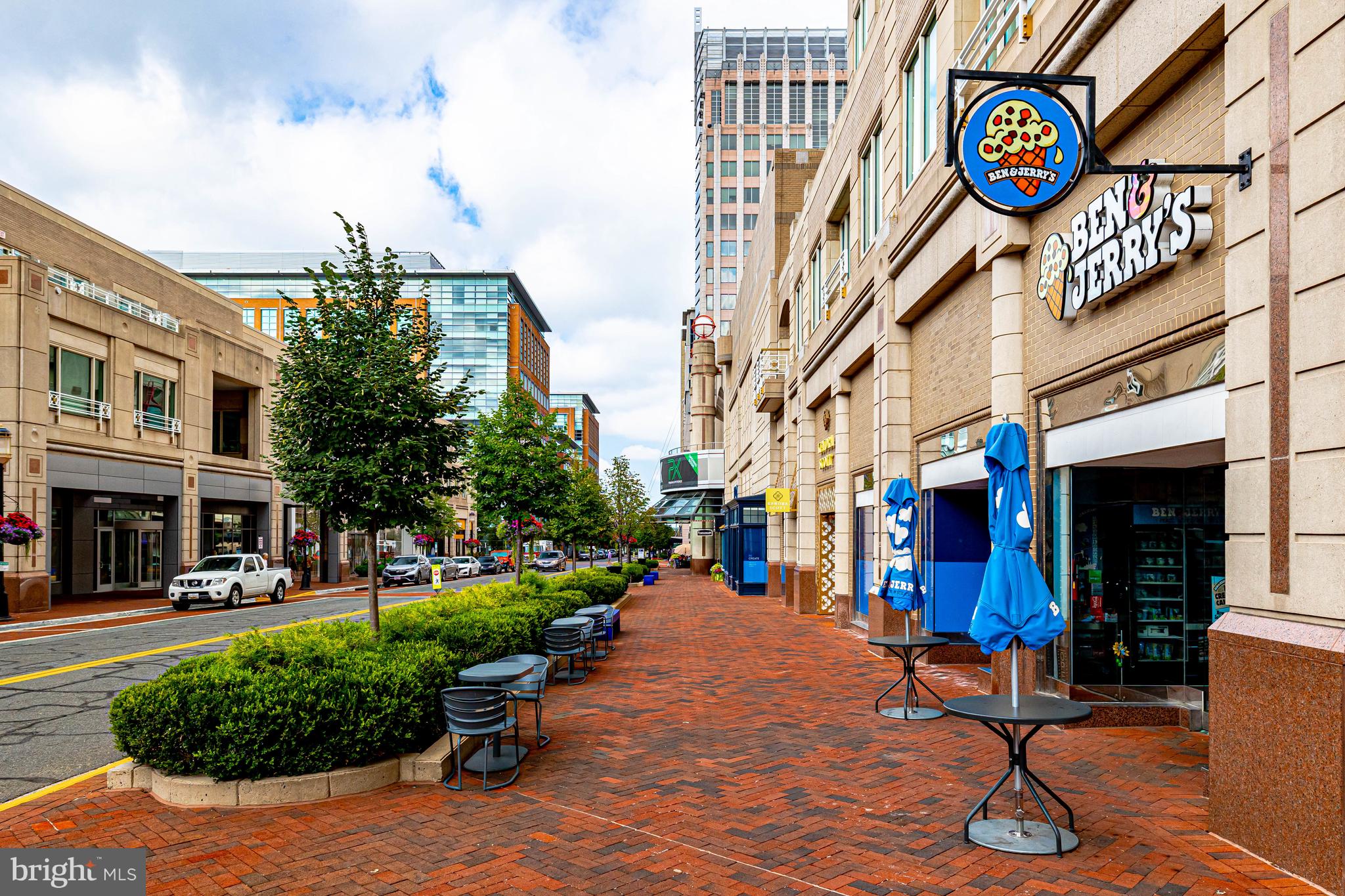 1220 Wild Hawthorn Way Reston, VA 20194 - Photo 41 of 52 Community: Reston Town Center
