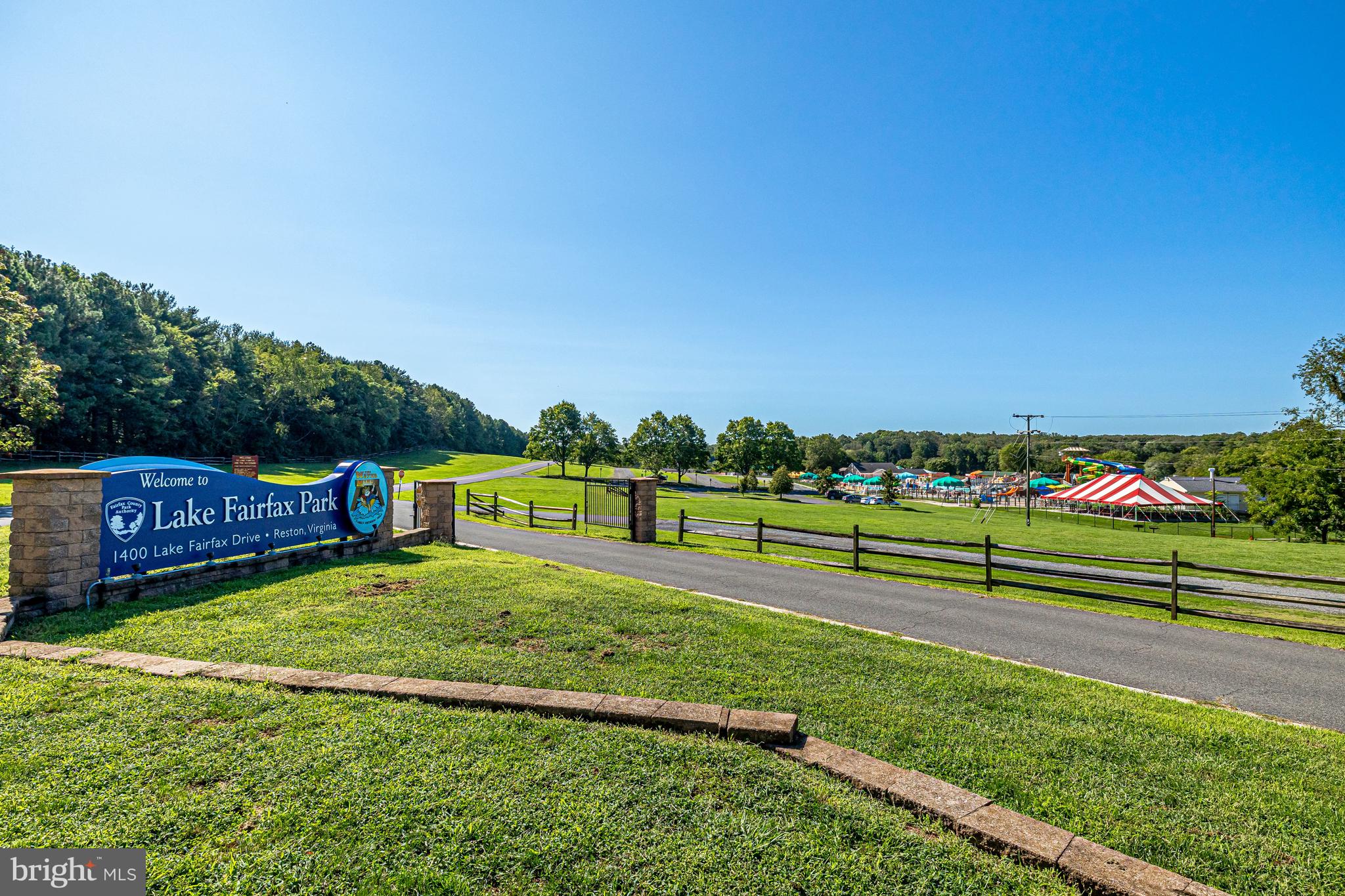 1220 Wild Hawthorn Way Reston, VA 20194 - Photo 48 of 52 Community: Lake Fairfax Park