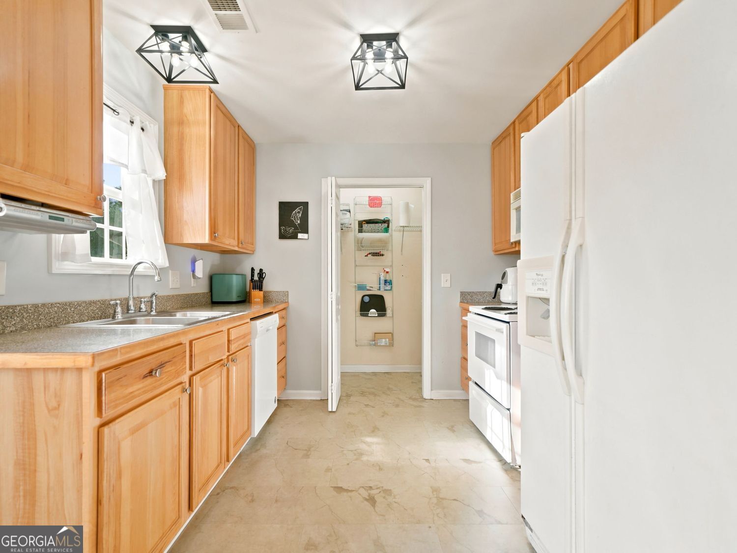 128 Brookstone Drive Southwest Calhoun, GA 30701 - Photo 7 of 29