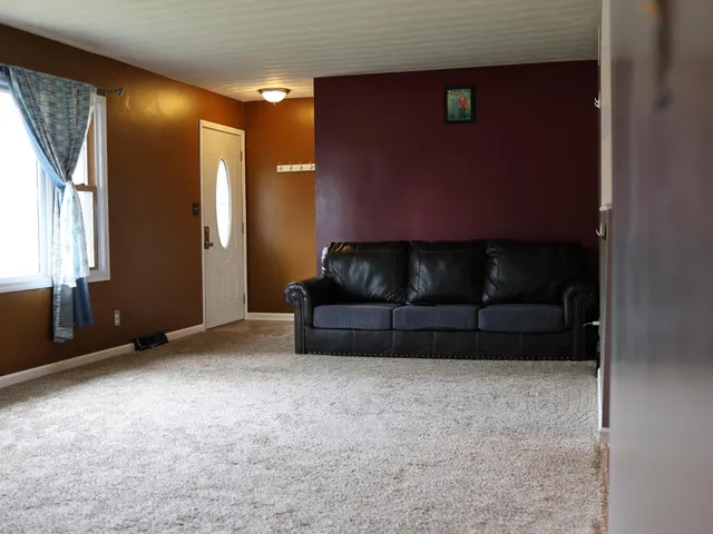 $239,900 | 905 16th Street Southwest, Austin, MN 55912