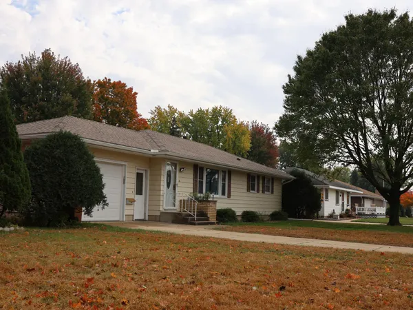 $229,900 | 905 16th Street Southwest, Austin, MN 55912