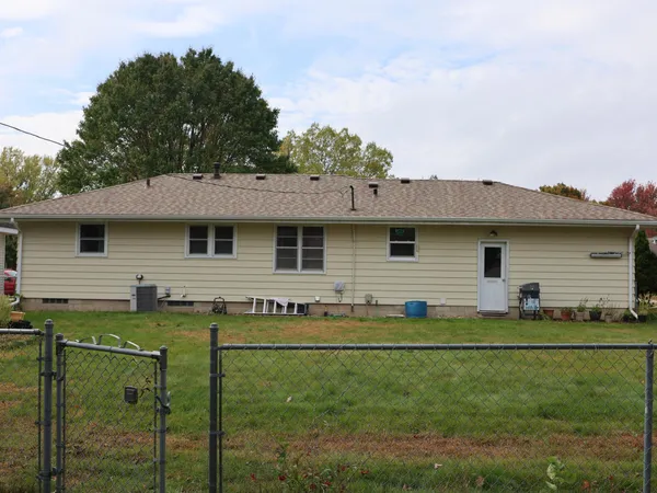 $229,900 | 905 16th Street Southwest, Austin, MN 55912