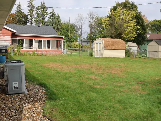 $239,900 | 905 16th Street Southwest, Austin, MN 55912